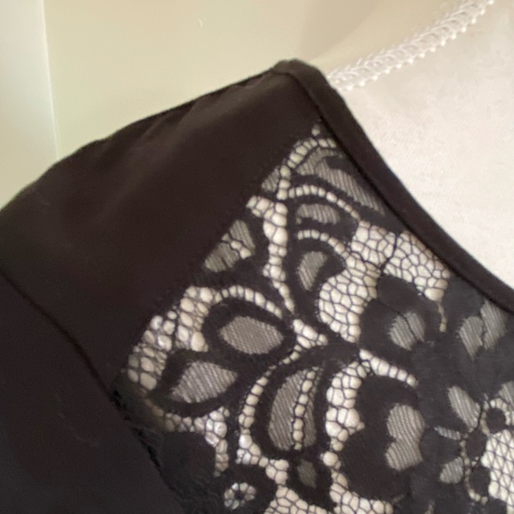 Guess Black Long Sleeve Lace Lightweight Casual Blouse Top- Sz-M - Picture 6 of 16